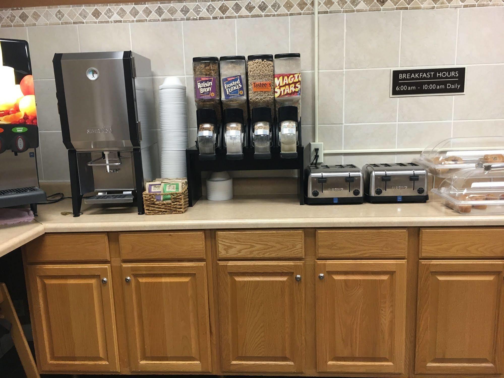 Med City Inn & Suites Rochester Mayo Clinic Area Экстерьер фото